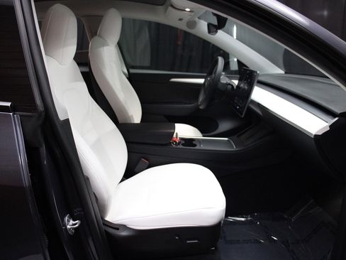 Used 2022 Tesla Model Y Long Range AWD/4WD image 47