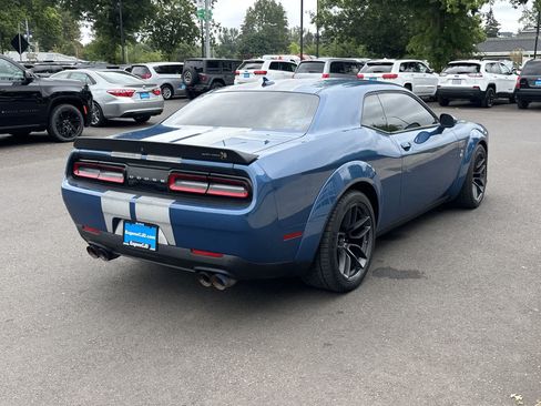 Used 2021 Dodge Challenger R/T Scat Pack RWD image 5