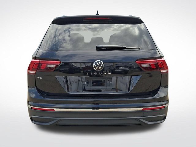 Used 2023 Volkswagen Tiguan SE FWD image 5