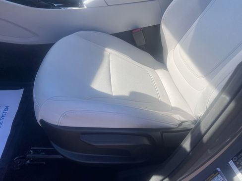 Used 2025 Hyundai Tucson SE image 21