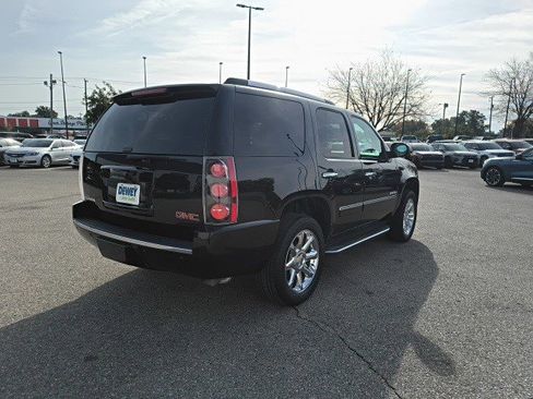Used 2014 GMC Yukon Denali image 5