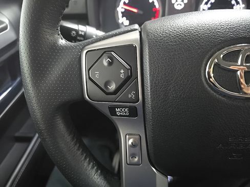 Used 2021 Toyota 4Runner Limited AWD/4WD image 20