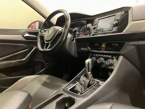 Used 2019 Volkswagen Jetta SE image 48
