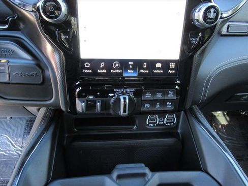 Certified 2024 RAM 2500 Limited image 26