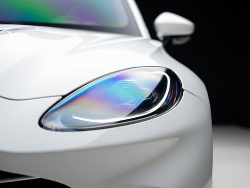 Used 2023 Aston Martin DBX AWD/4WD image 10