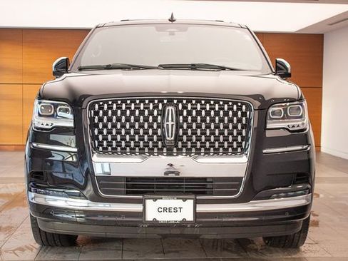 Used 2024 Lincoln Navigator Black Label image 2