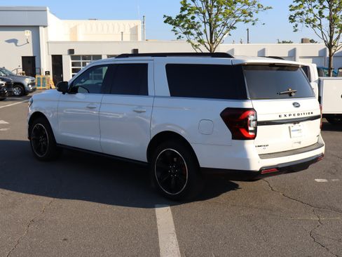 Used 2022 Ford Expedition Max Limited AWD/4WD image 19