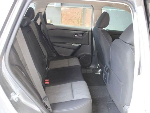 Used 2026 Nissan Rogue SV w/ Cold Weather Package FWD image 12