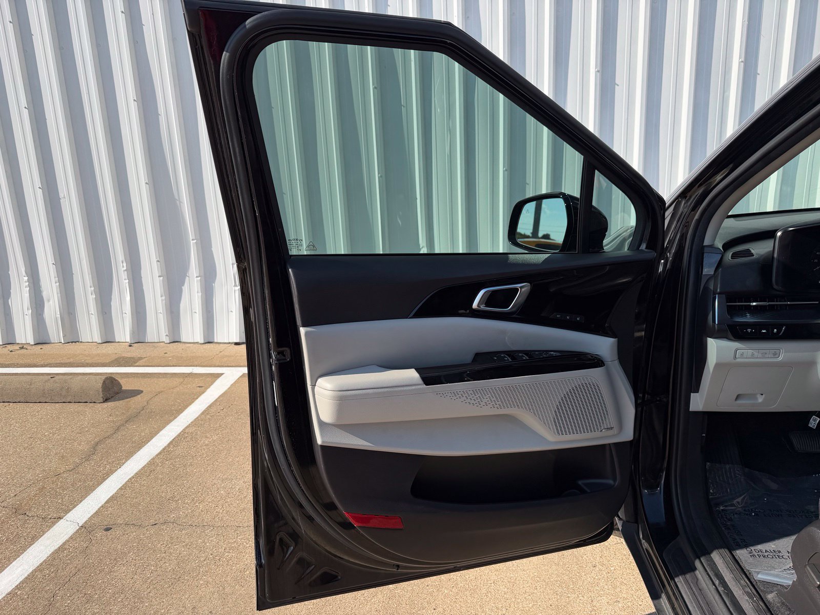 Used 2022 Kia Carnival SX Prestige FWD image 22