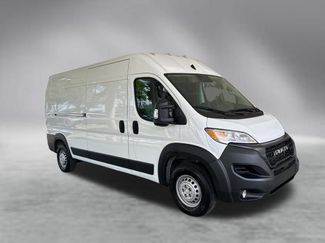 Used 2025 RAM ProMaster 2500 w/ Convenience Group FWD video 2
