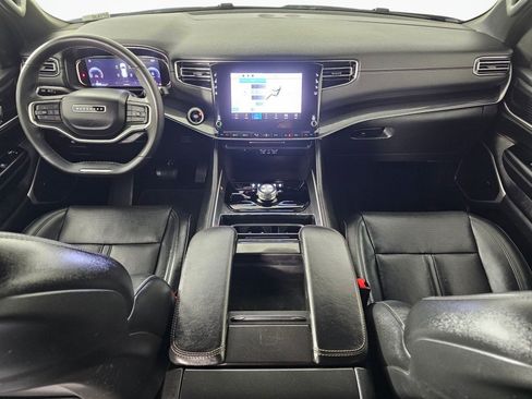 Used 2022 Jeep Wagoneer Series I AWD/4WD image 22