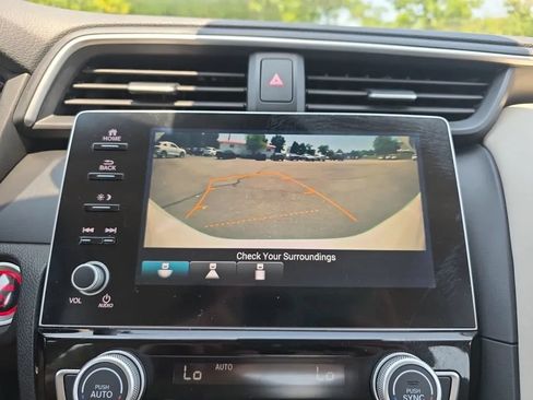 Used 2019 Honda Insight Touring image 32