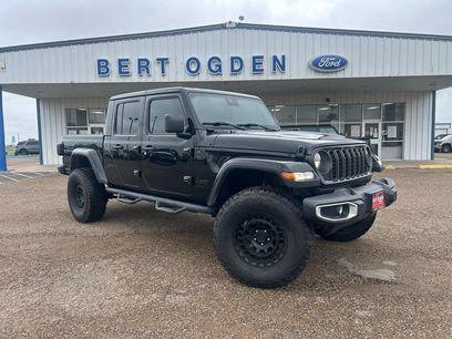 Used 2024 Jeep Gladiator Sport