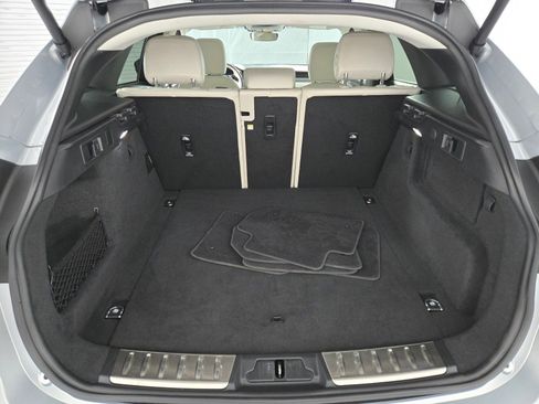 Used 2023 Jaguar F-PACE S image 15
