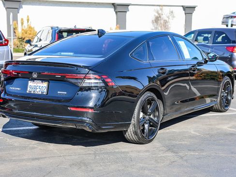 Used 2023 Honda Accord Sport image 25