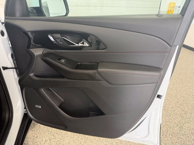 Used 2023 Chevrolet Traverse RS AWD/4WD image 23