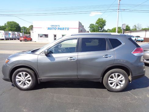 Used 2016 Nissan Rogue SV w/ SV Premium Package AWD/4WD image 1