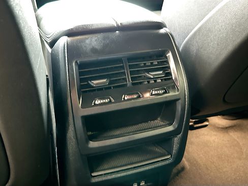 Certified 2024 BMW X5 sDrive40i w/ M Sport Package image 26