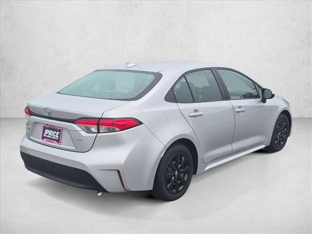Used 2024 Toyota Corolla LE FWD image 5