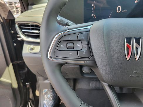 New 2025 Buick Envista Avenir image 16