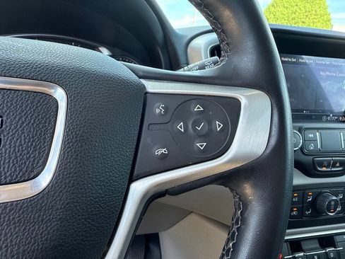Used 2023 GMC Terrain SLT FWD image 8