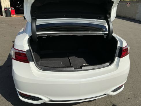 Used 2017 Acura ILX w/ Premium Package image 24