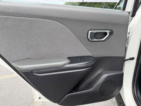 Used 2025 Kia K4 EX FWD image 22