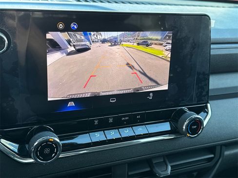 Used 2025 Chevrolet Colorado W/T image 28