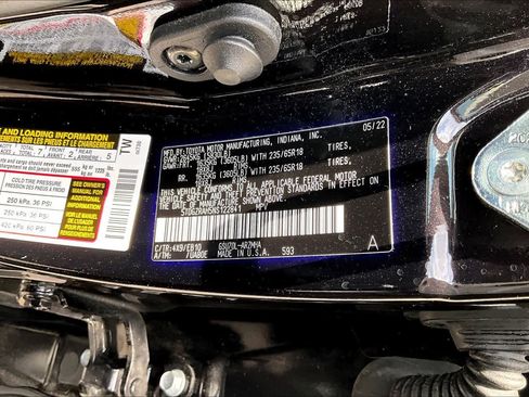 Used 2022 Toyota Highlander XLE FWD image 34