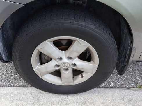 Used 2013 Nissan Rogue S w/ Special Edition Pkg FWD image 4