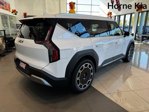 New 2026 Kia EV9 Wind image 4