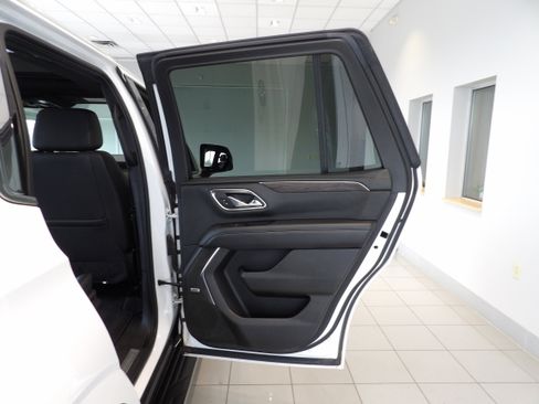 Used 2021 Chevrolet Tahoe LT w/ LT Signature Package AWD/4WD image 22