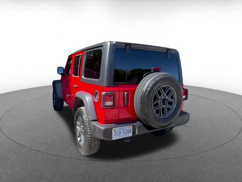 Used 2025 Jeep Wrangler Unlimited Sport AWD/4WD image 12