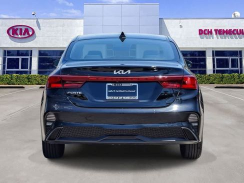 Certified 2023 Kia Forte LXS FWD image 5