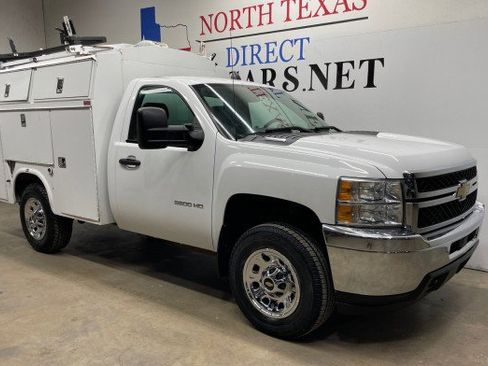 Used 2014 Chevrolet Silverado 3500 W/T image 4