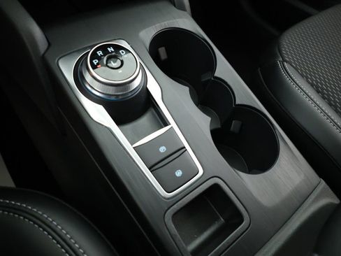 Used 2025 Ford Escape SE image 14