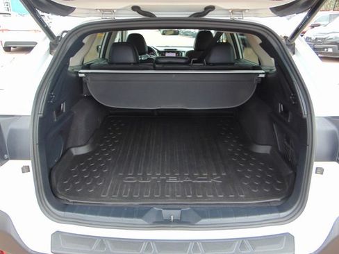 Used 2021 Subaru Outback Limited XT w/ Popular Package #2 AWD/4WD image 25