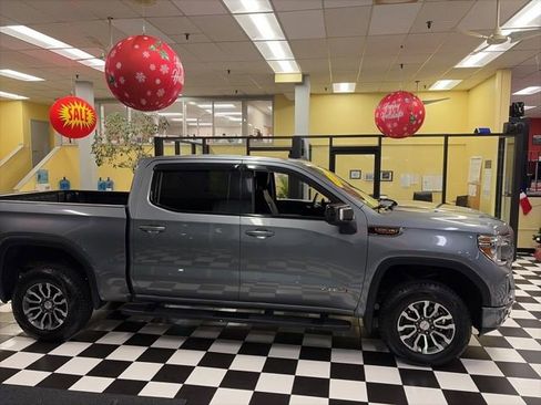 Used 2020 GMC Sierra 1500 AT4 w/ AT4 Premium Package image 17
