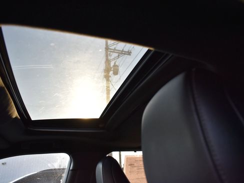 Used 2021 Toyota Highlander XSE image 19