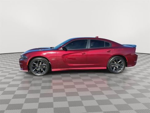Used 2019 Dodge Charger R/T w/ Blacktop Package image 5
