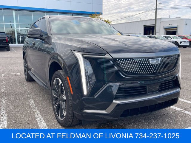 Used 2025 Cadillac Escalade IQ Luxury 1 AWD/4WD image 3