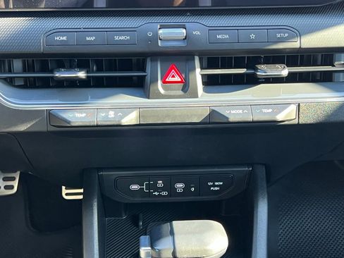 Used 2025 Kia K4 GT-Line Turbo image 33