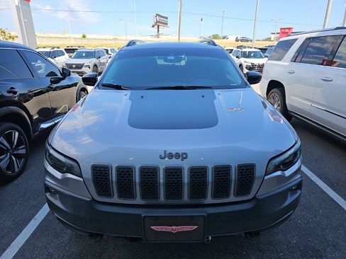 Used 2022 Jeep Cherokee Trailhawk w/ Sun, Sound & Nav Group AWD/4WD image 2