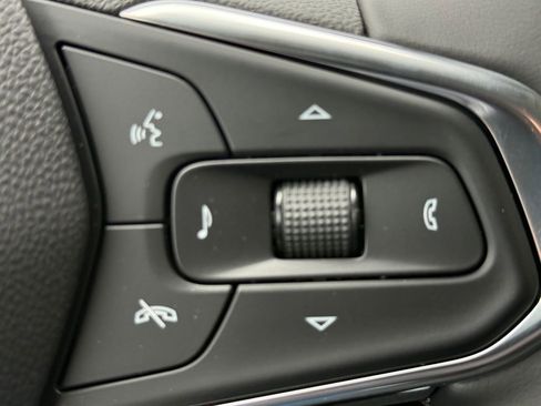 New 2026 Chevrolet Trax LT w/ Driver Confidence Package FWD image 19