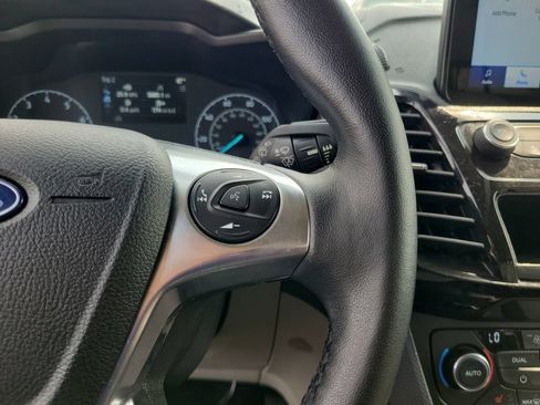 Certified 2023 Ford Transit Connect Titanium FWD image 25