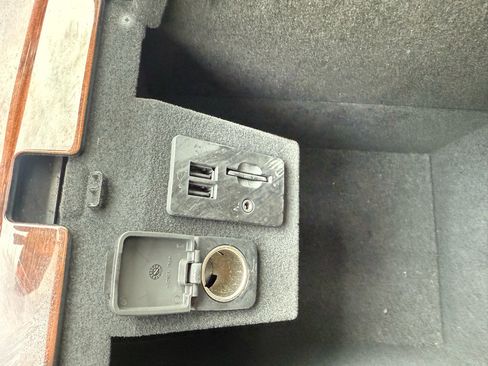 Used 2015 Lincoln Navigator 4WD 4dr image 36