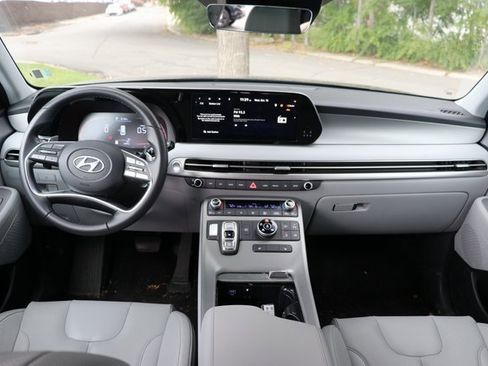 Used 2025 Hyundai Palisade SEL image 17