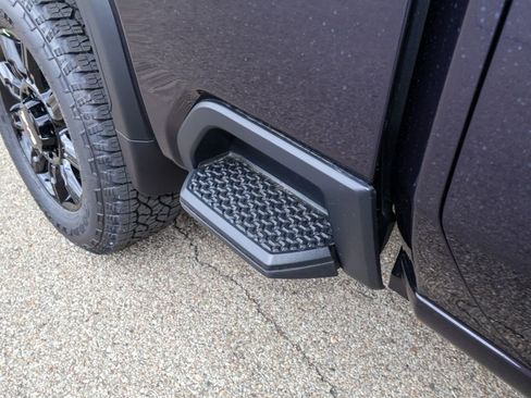 New 2026 GMC Sierra 2500 AT4 image 7