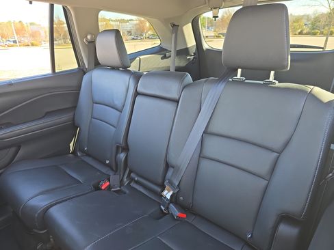 Used 2022 Honda Pilot EX-L image 16