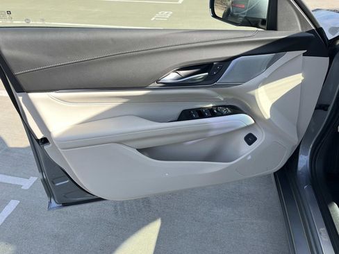 Certified 2023 Cadillac CT4 Luxury w/ Sun And Sound Package image 22